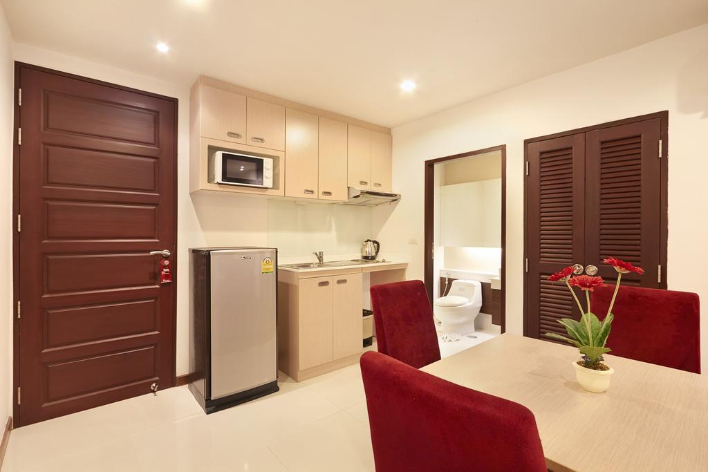 Art Patong Residence Phuket Exterior photo