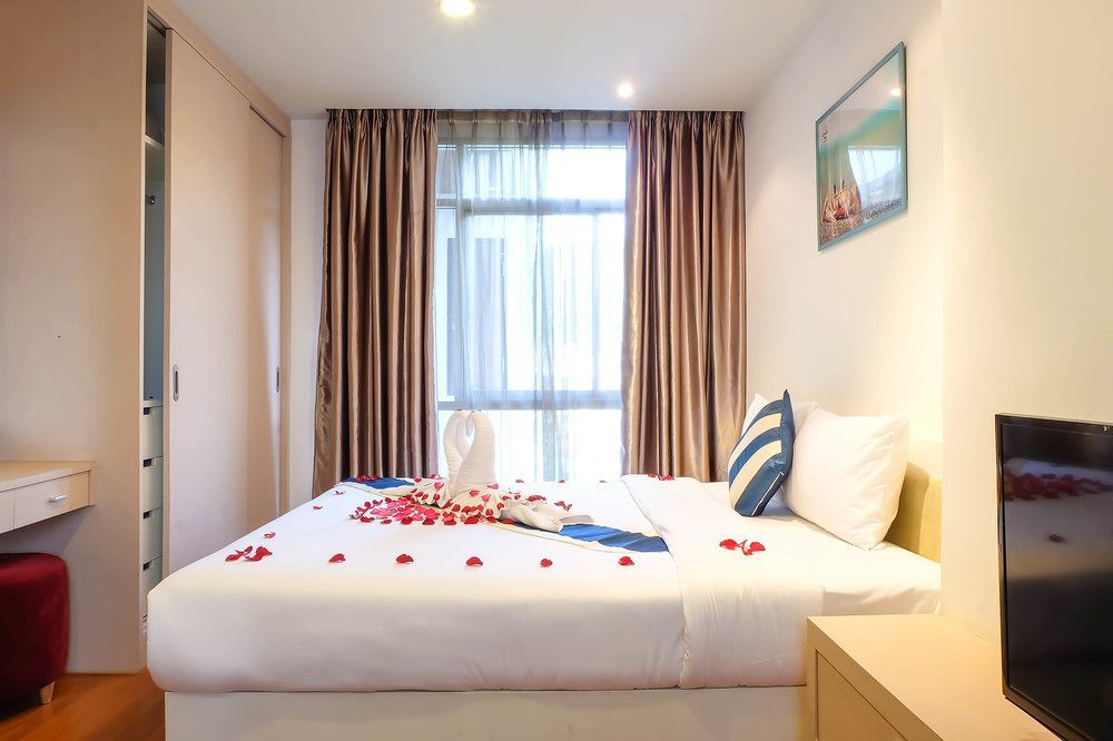 Art Patong Residence Phuket Exterior photo